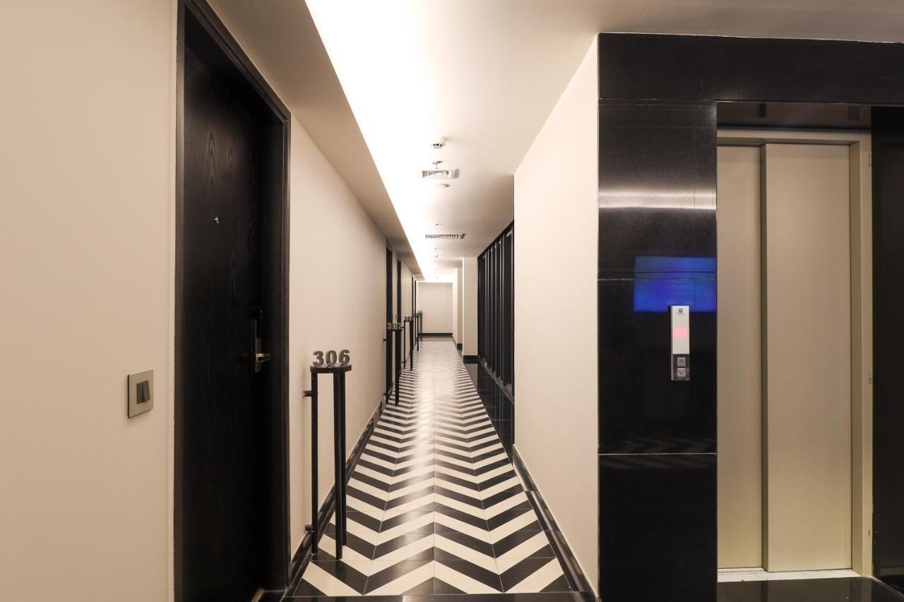 Air By Ahuja Residences Gurgaon Extérieur photo