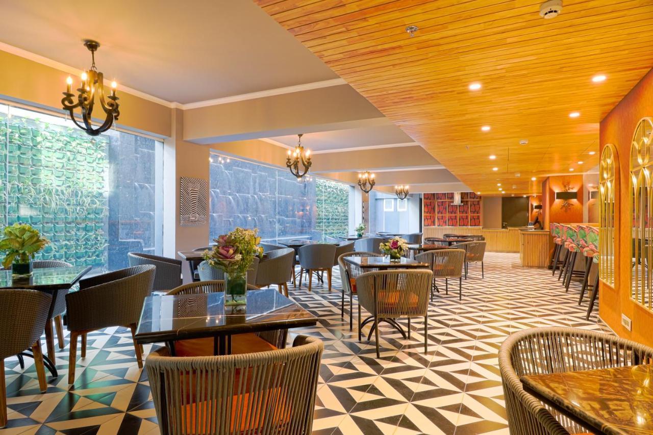Air By Ahuja Residences Gurgaon Extérieur photo