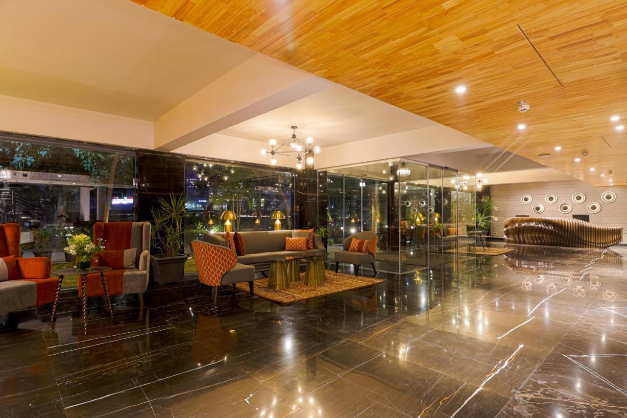 Air By Ahuja Residences Gurgaon Extérieur photo