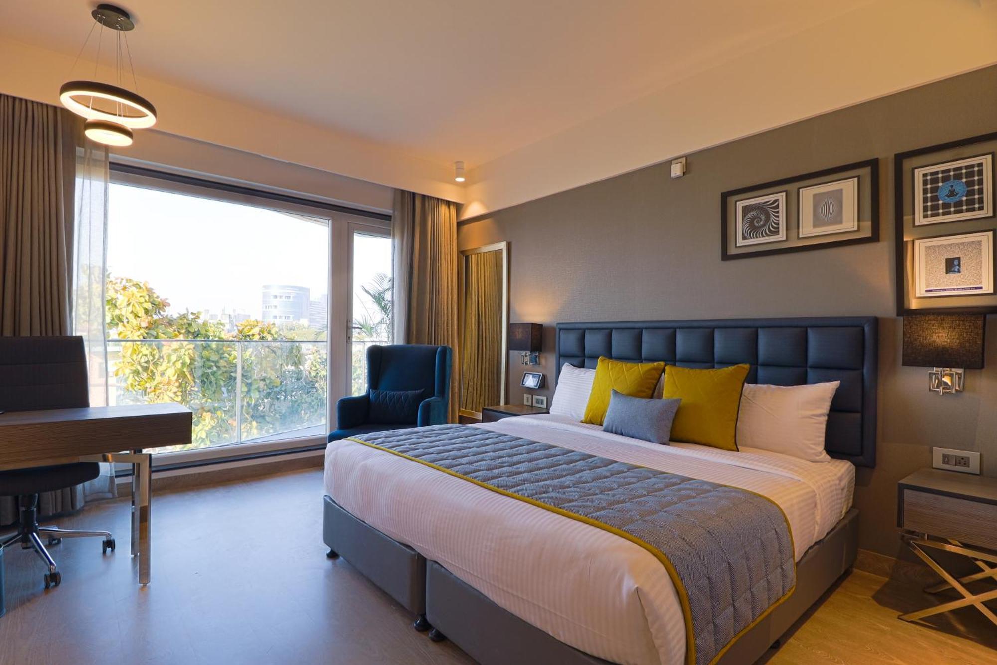 Air By Ahuja Residences Gurgaon Extérieur photo